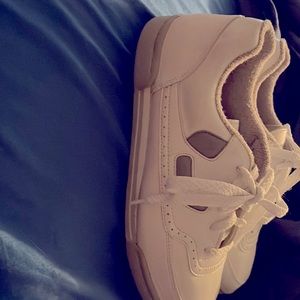 NWOT women’s golf shoes